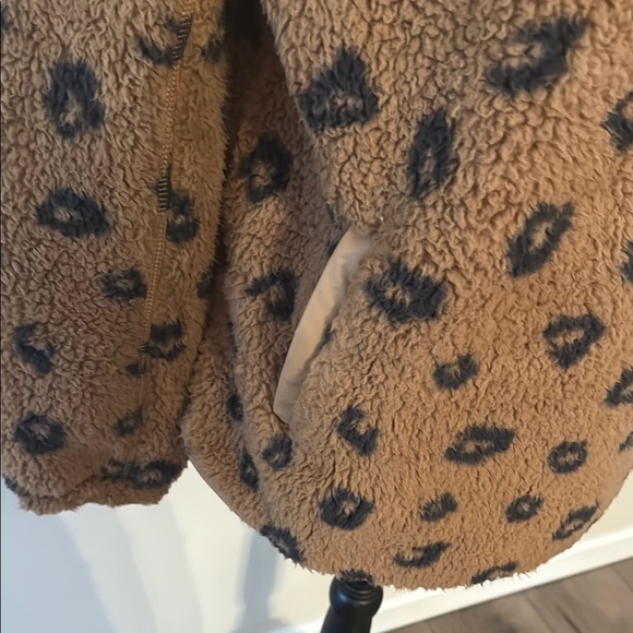 Brown Leopard Print Fleece Pullover - Picture 5 of 6